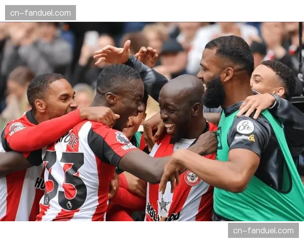 英超布伦特福德掷界外球平均耗时25.4秒，引发比赛节奏争议